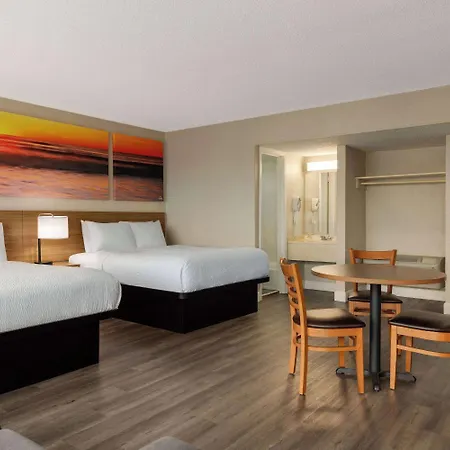 Days Inn By Wyndham Myrtle Beach-Beach Front-3